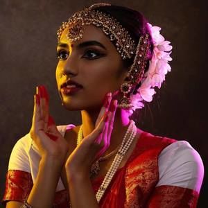 Meet your Posher, Dharma